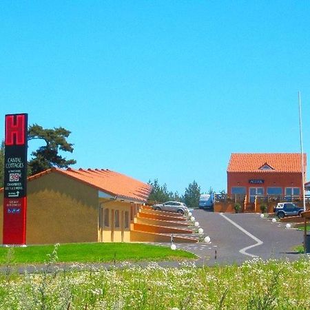 Hotel Cantal Cottages Saint-Georges  Exterior foto
